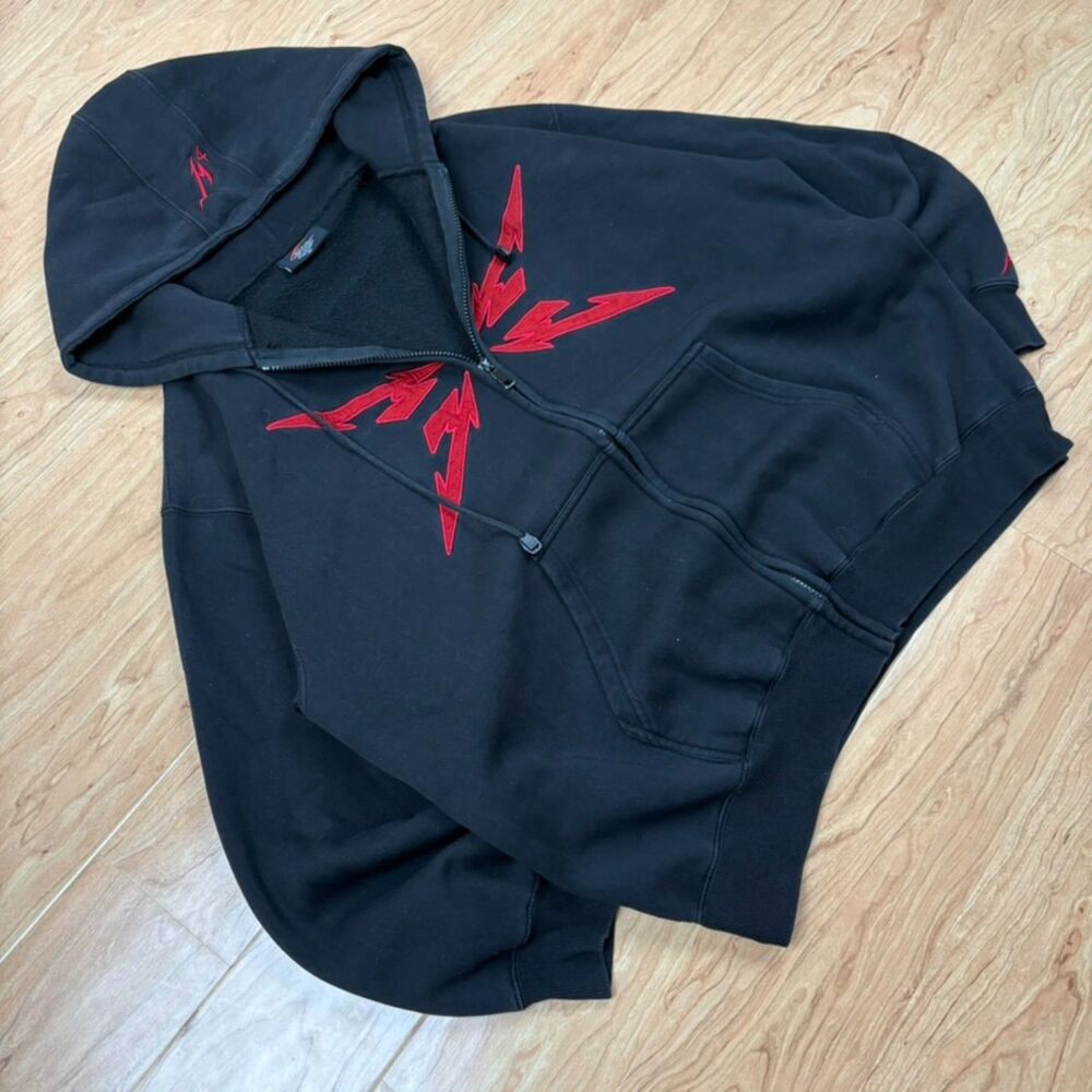 CH Apparel skater/streetwear Y2K Black & Red embroidered Tribal Zip-Up Hoodie